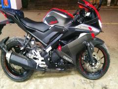 YAMAHA R15 V3